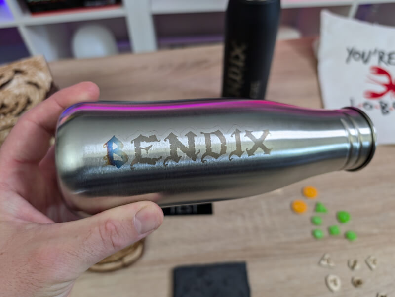 Water bottle xTool M1 engraving